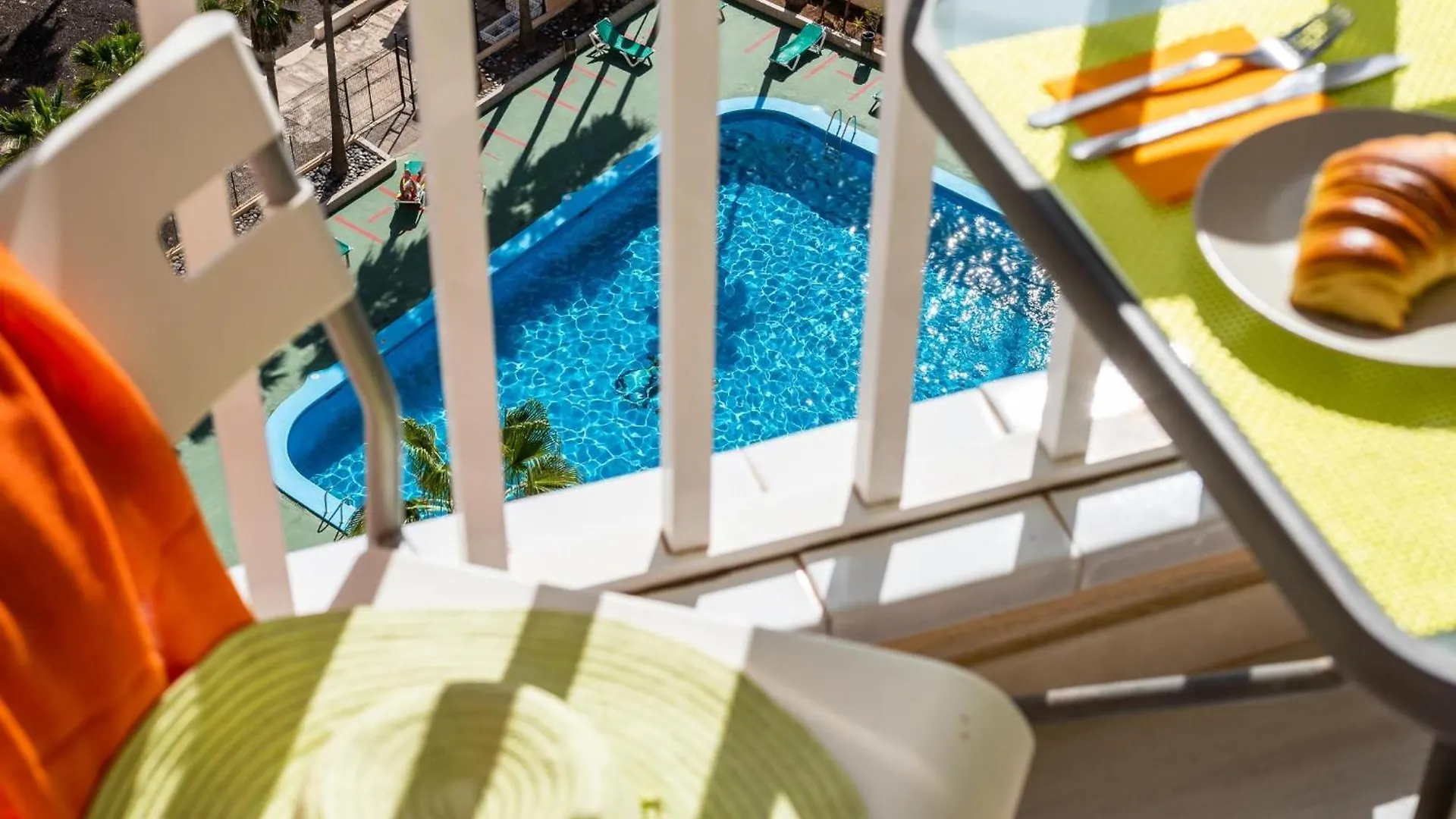 12. Comfortable Apartment In Las Americas Playa de las Americas