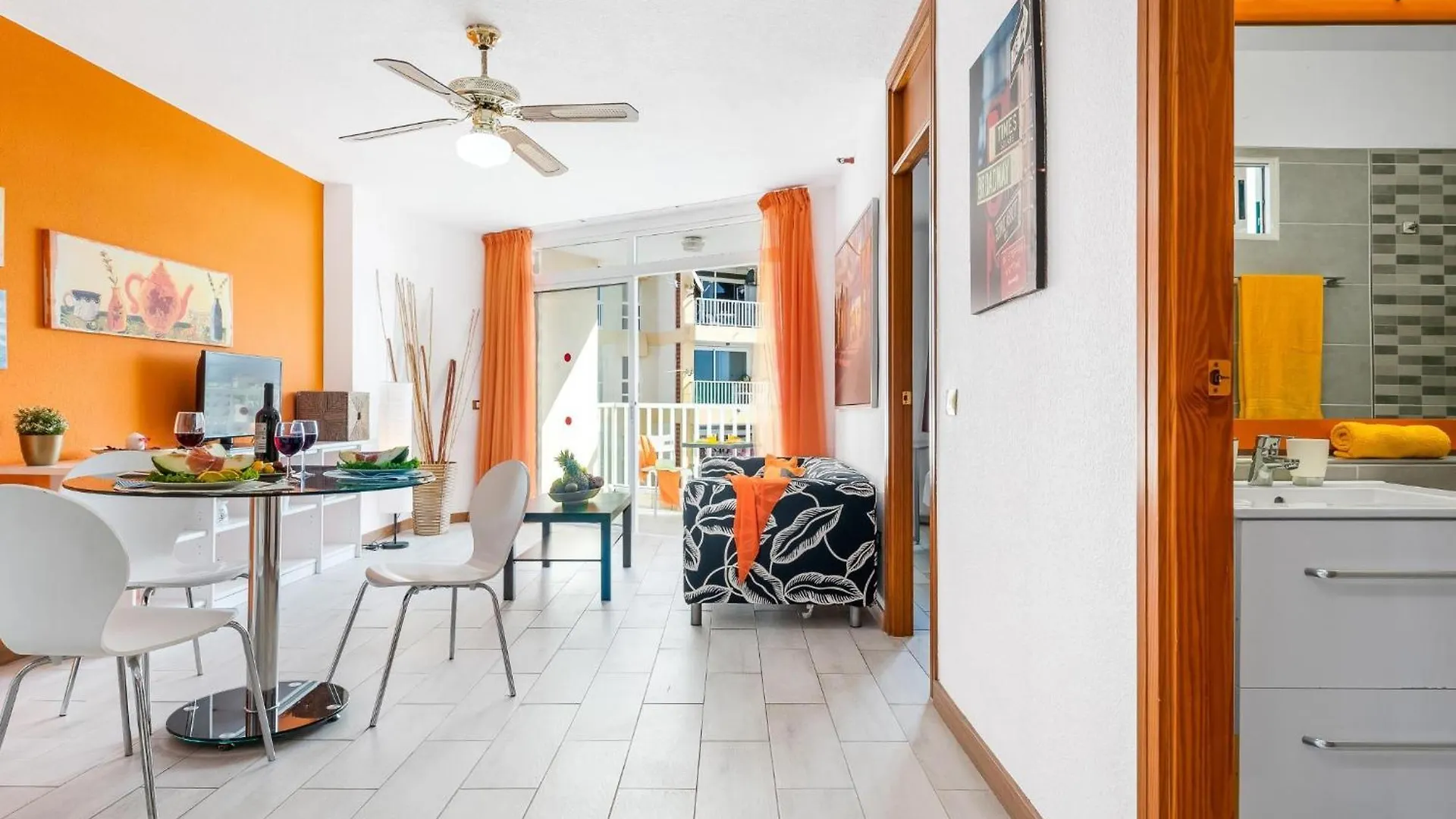 12. Comfortable Apartment In Las Americas Playa de las Americas