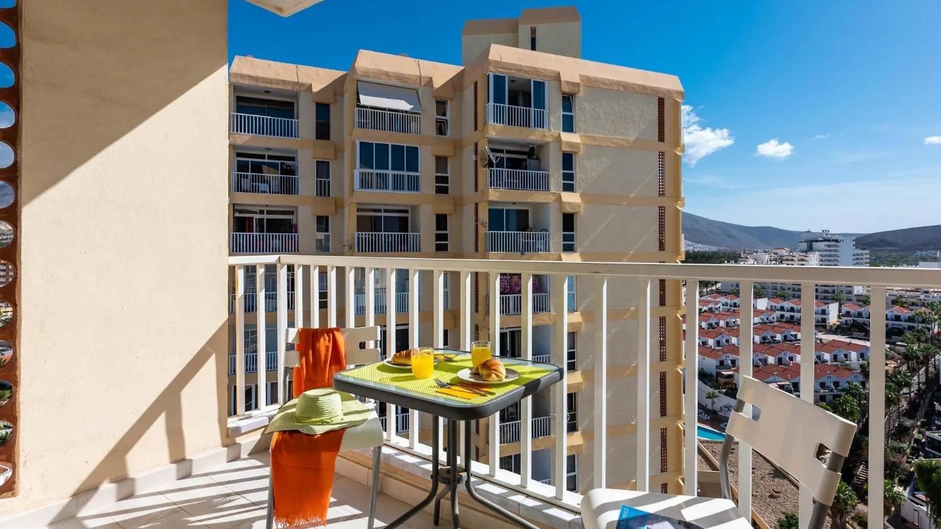 12. Comfortable Apartment In Las Americas Playa de las Americas   Playa de las Americas (Tenerife)